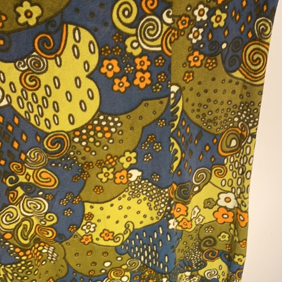 60s Flower Dress - Picture 3 of 9